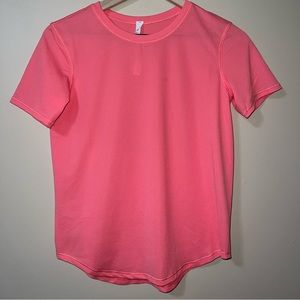 Lululemon Women’s Athletic Top Color Peachy Size 4